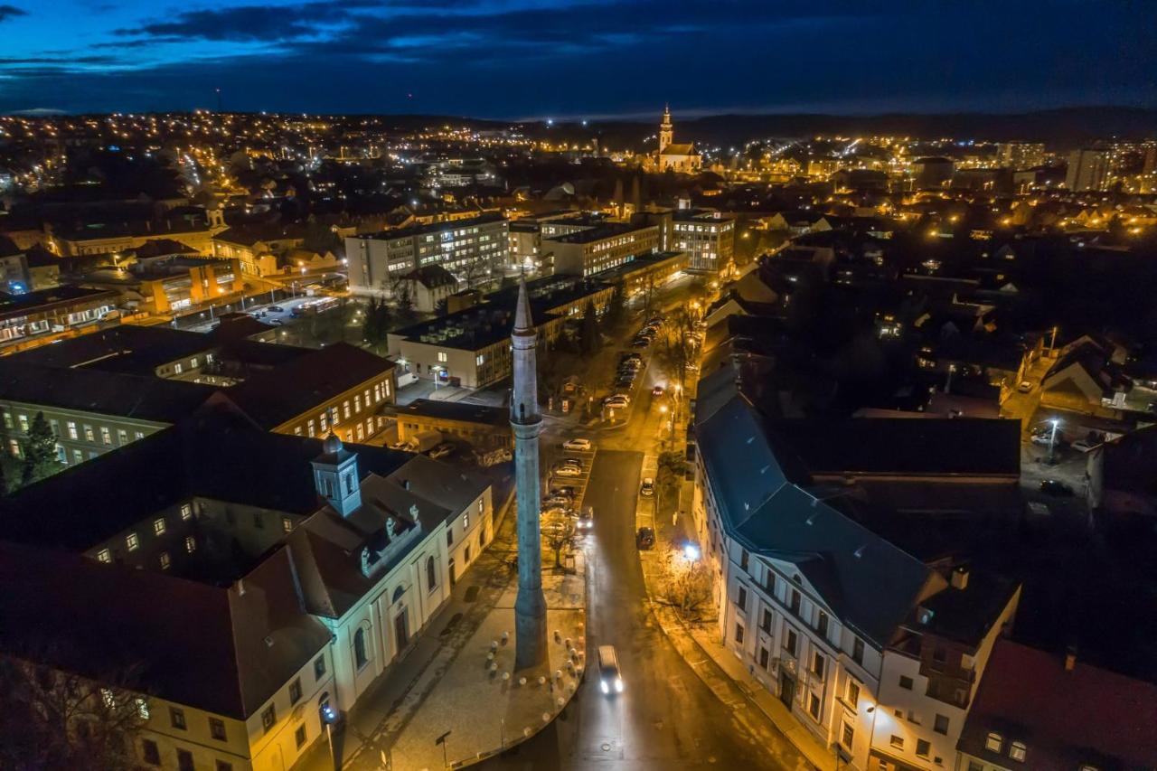 Albina Apartman Eger Eksteriør bilde